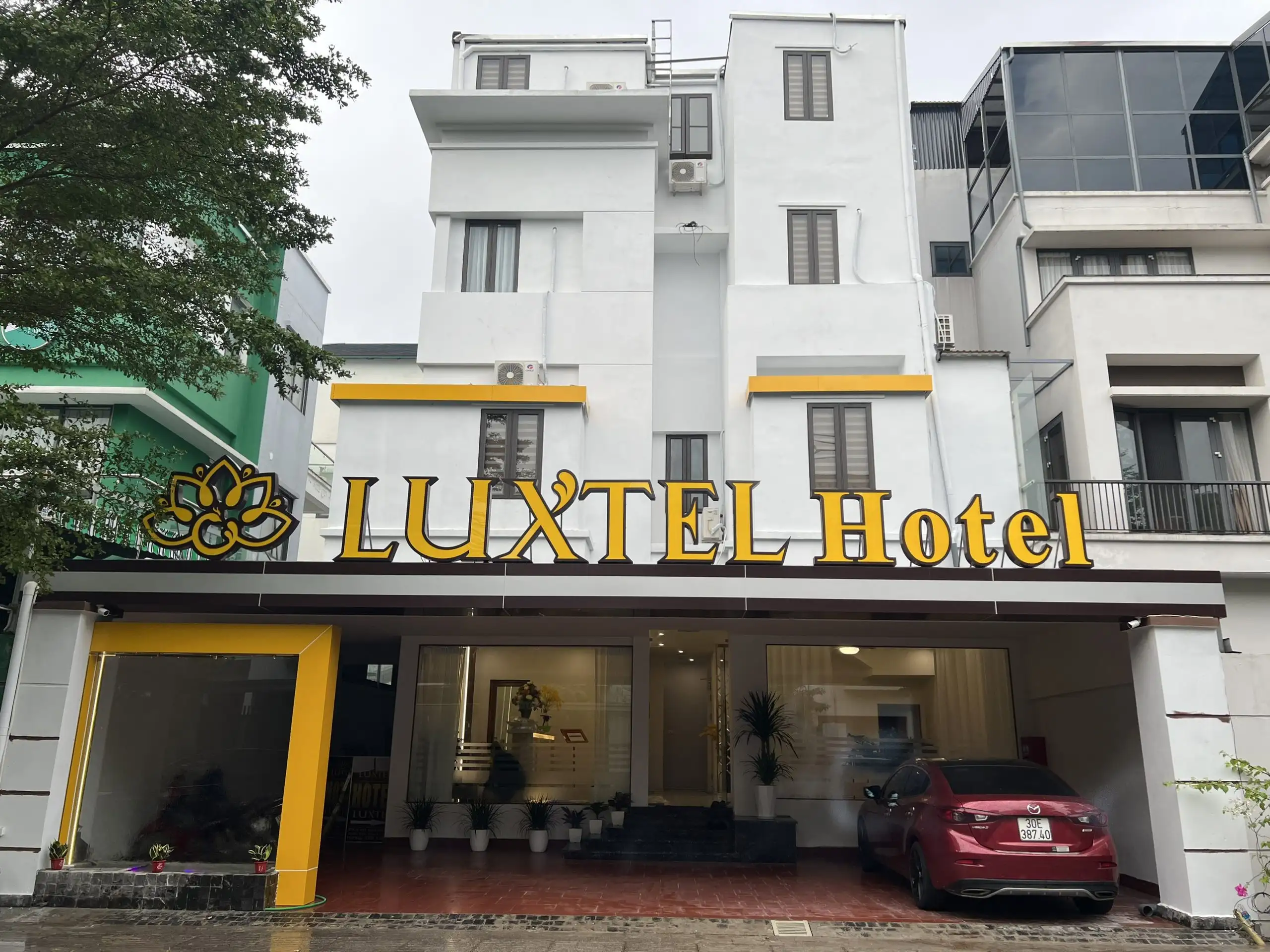 LUXTEL HOTEL 2